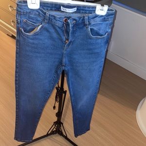 NWOT Zara Jeans (Rose Gold Button)